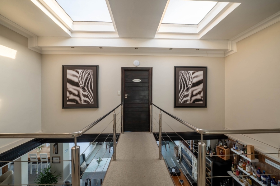 9 Bedroom Property for Sale in The Heads Western Cape